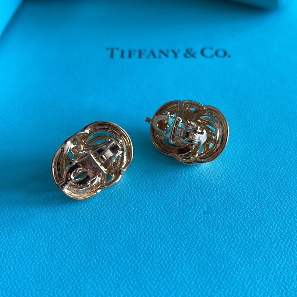 Tiffany & Co 18 Knot Clip Earrings - Picture 6 of 16